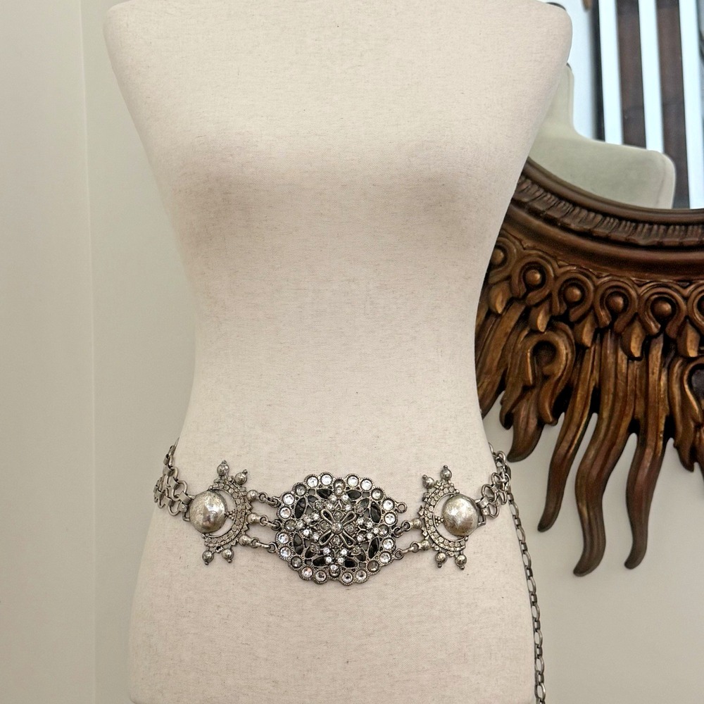 Vintage Rhinestone Chain Belt Silver Tone Celestial Whimsy Goth Boho 39"